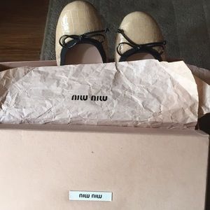 Miumiu leather shoes